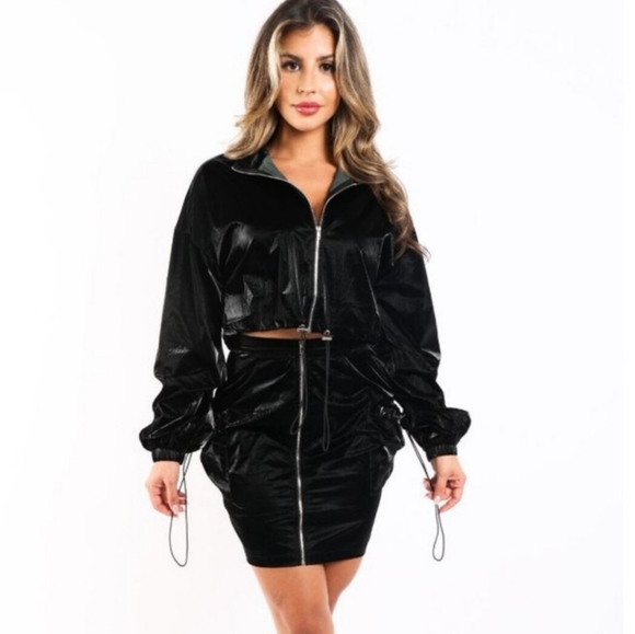 Boutique Dresses & Skirts - Women's Sexy Pearly Windbreaker Zip Up Long Sleeve Top & Matching Skirt 2 Pc Set